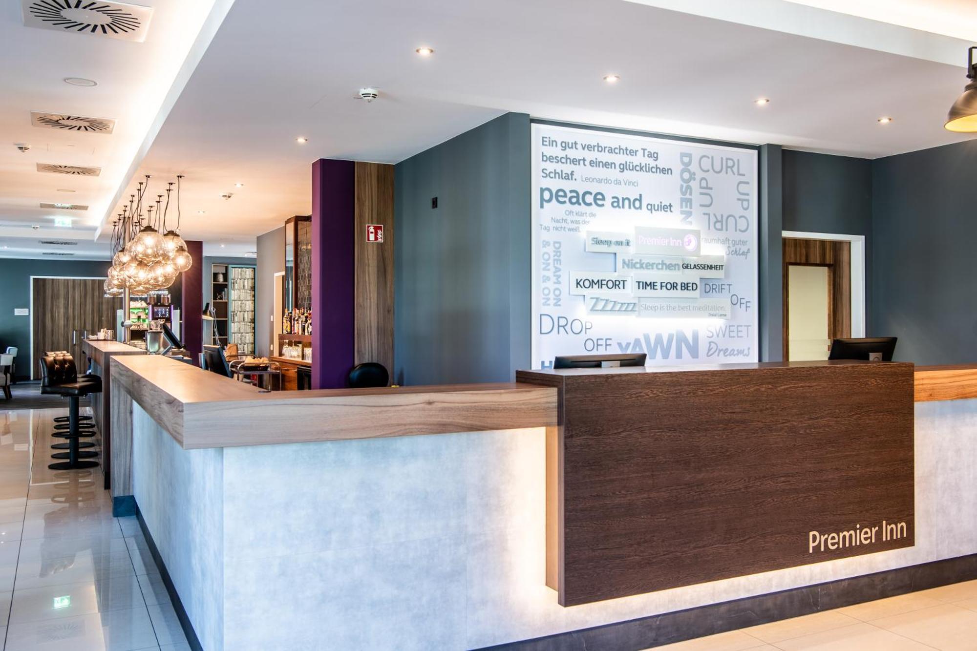 Premier Inn Heidelberg City Centre Zewnętrze zdjęcie